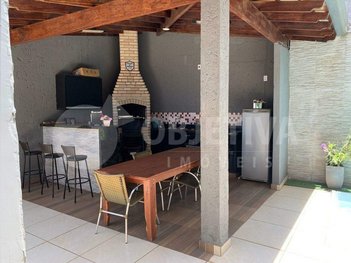 house em Rua Virgílio Melo Franco, Tabajaras - Uberlândia - MG