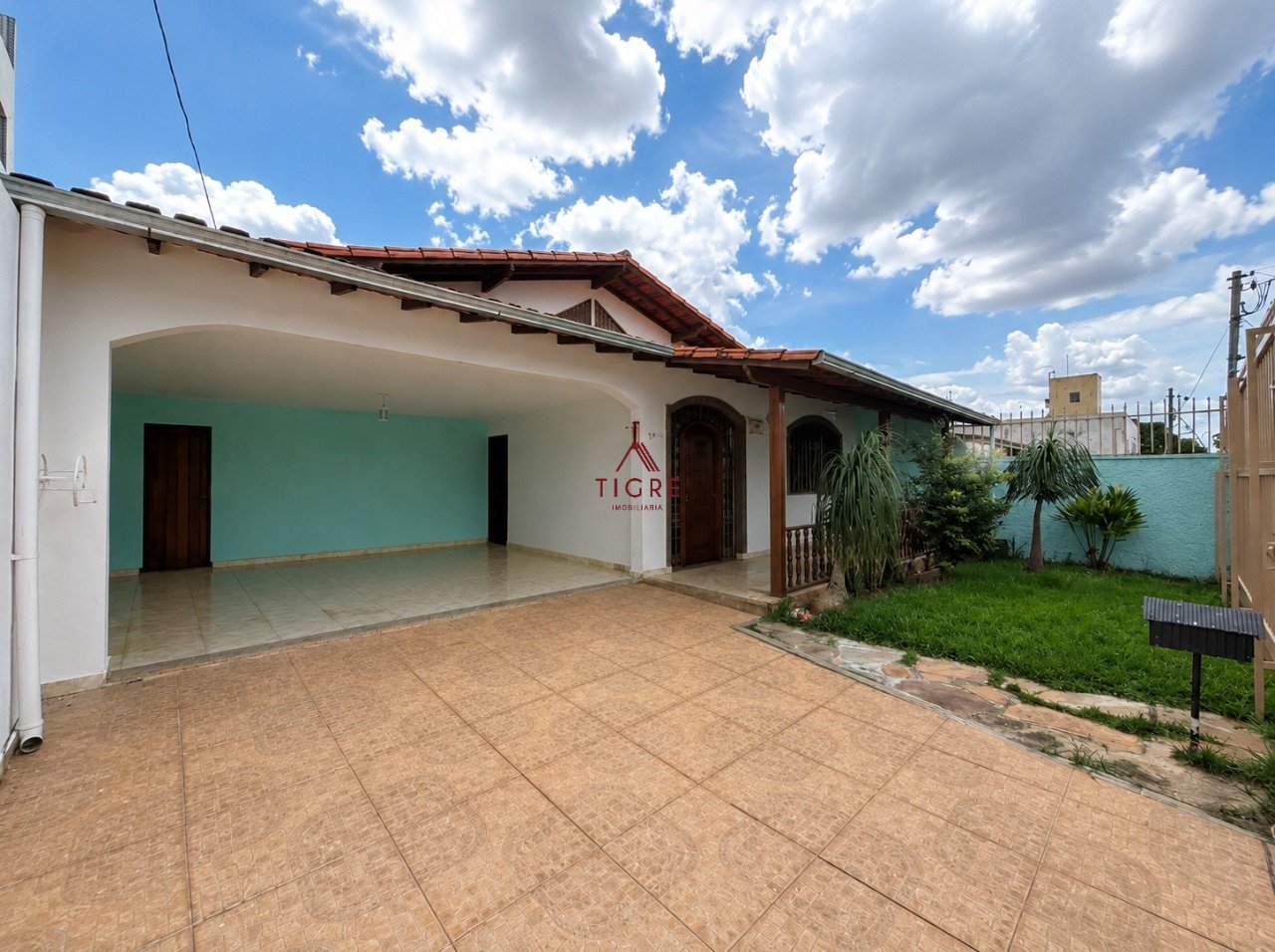 Casa com 4 quartos — Ouro Preto, Belo Horizonte