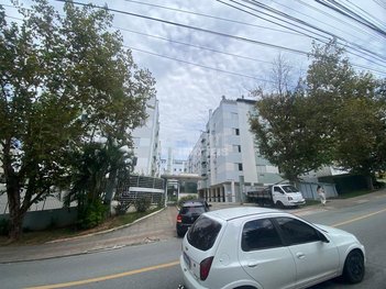 apartment em Rua Douglas Seabra Levier, Carvoeira - Florianópolis - SC