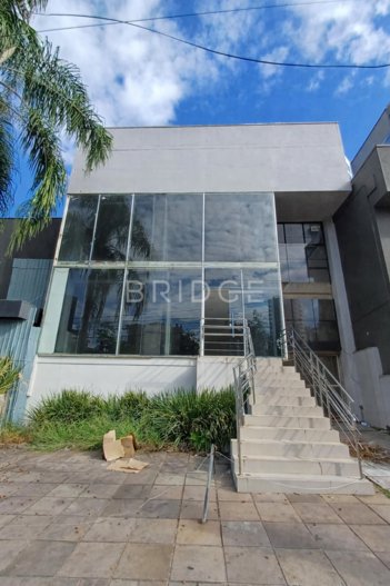 business em Avenida Goethe, Rio Branco - Porto Alegre - RS