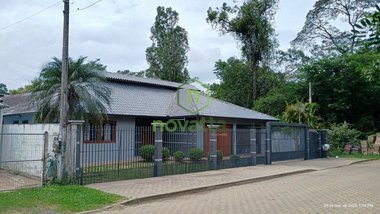 house em Paulo Roberto da Rocha Lima, Feitoria - São Leopoldo - RS