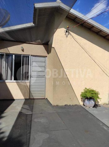 house em Rua Maria José Vieira Lucas, Loteamento Monte Hebron - Uberlândia - MG