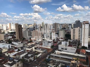 office em Avenida Vasconcelos Costa, Osvaldo Rezende - Uberlândia - MG