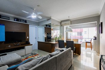 apartment em Rua Atanásio Belmonte, Boa Vista - Porto Alegre - RS
