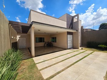 house em Rua Pitágoras, Califórnia - Londrina - PR