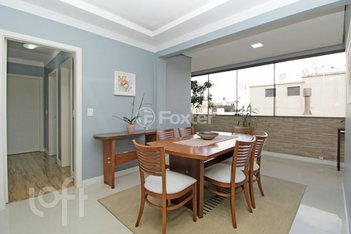 apartment em Rua Maestro Salvador Campanella, Jardim Itu - Porto Alegre - RS