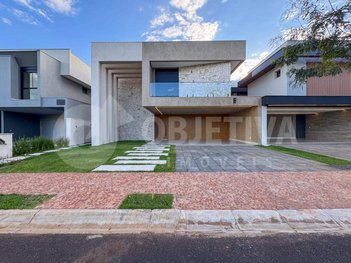 house em Rua Avenida Arrabio, Jardim Sul - Uberlândia - MG