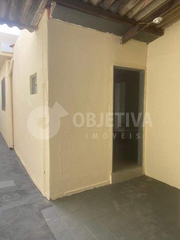 house em Rua Padre Américo Ceppi, Brasil - Uberlândia - MG