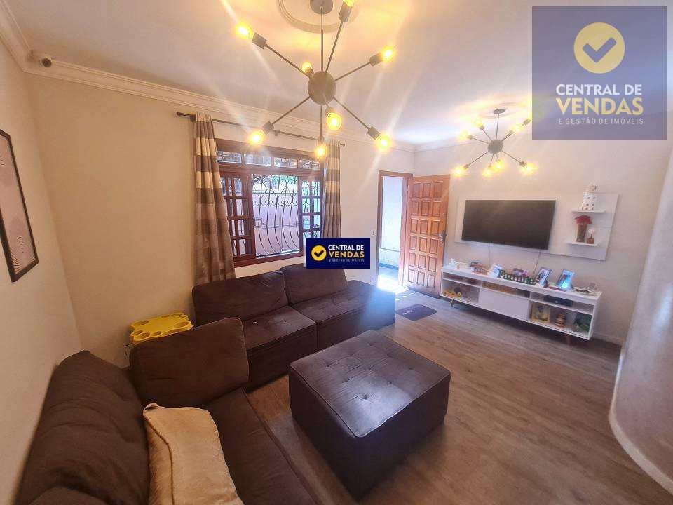 Casa com 3 quartos — Santa Mônica, Belo Horizonte