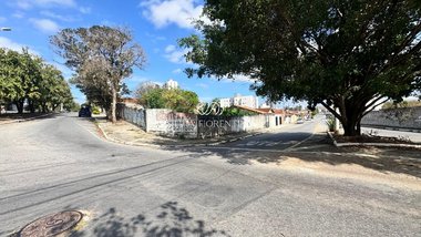 land_lot em Avenida Dom Duarte Leopoldo e Silva, Vila São José - Taubaté - SP