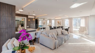 apartment em Rua Carlos Trein Filho, Auxiliadora - Porto Alegre - RS