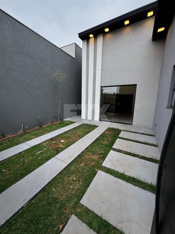 house em Rua Marechal Câmara, Bairro Seminário - Campo Grande - MS