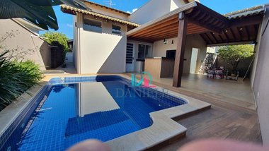 house em Avenida Deputado Federal Mário Eugênio, Parque Residencial Damha - Araraquara - SP