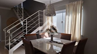 house em Avenida 27, Vila Santo Antônio - Rio Claro - SP