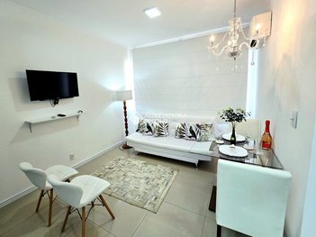 apartment em Rua Duque de Caxias, Centro Histórico - Porto Alegre - RS