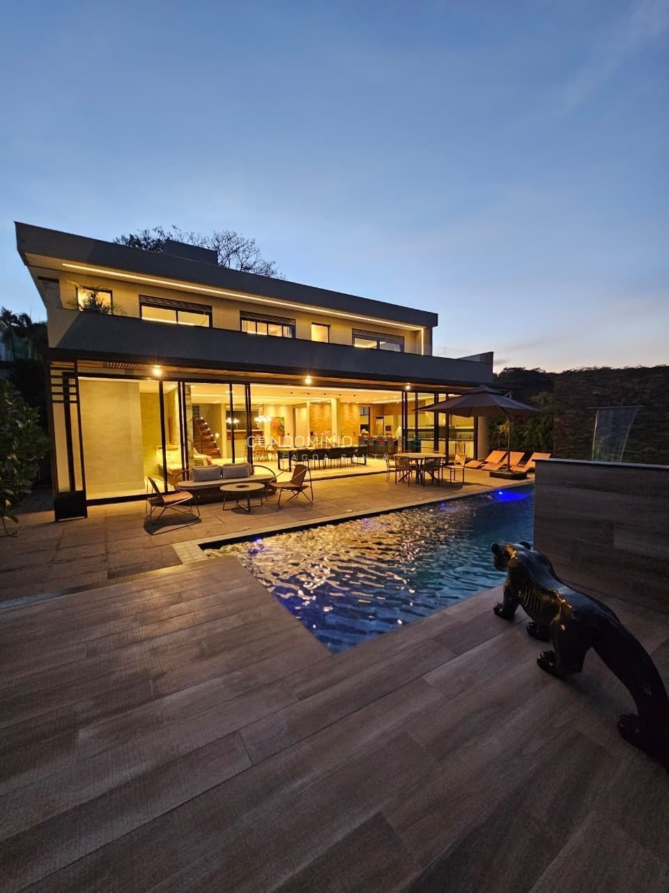 WhatsApp Image 2025-10-08 at 14.21