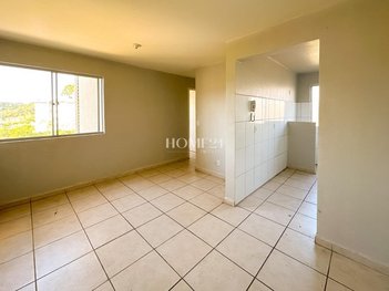 apartment em Rua Thereza Lopes Skroski, Santa Cândida - Curitiba - PR