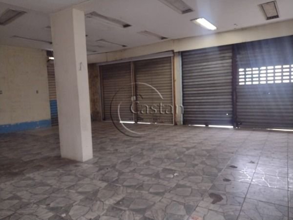 Excelente salão à venda na Rua das Heras, Vila Lúcia, em São Paulo