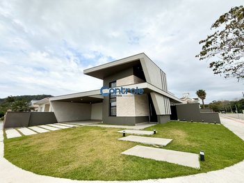 house em Rua Monte Cambirela, Praia de Fora - Palhoça - SC
