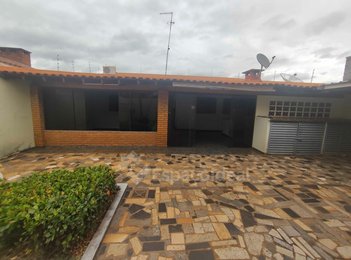 house em Rua Antônio Zillo, Jardim Village - Lençóis Paulista - SP