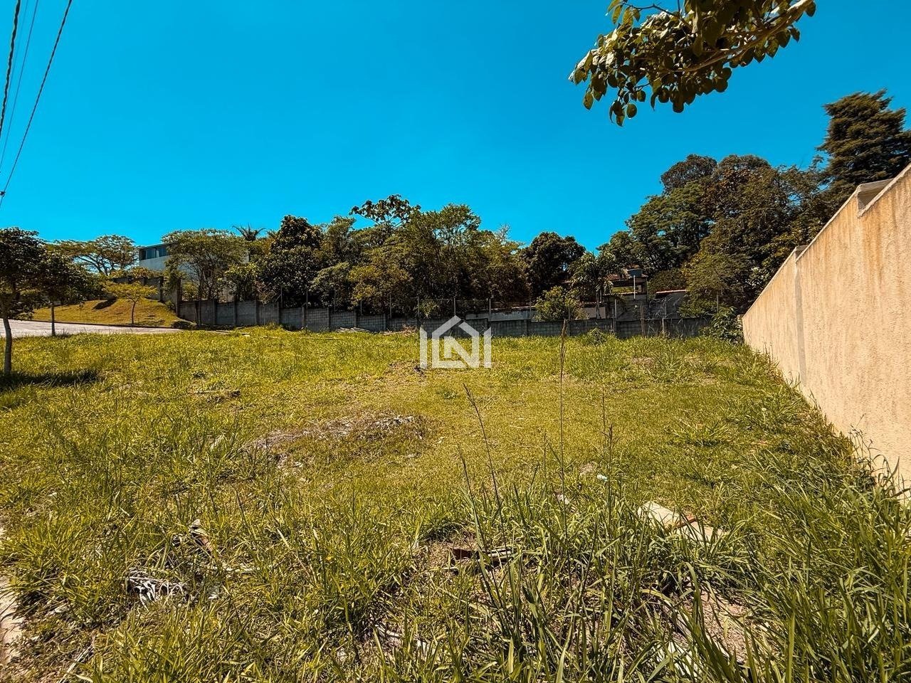 terreno plano a venda no condominio sao paulo ii