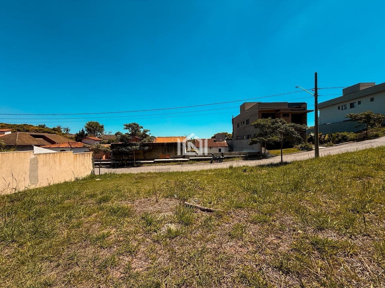 terreno plano a venda no condominio sao paulo ii