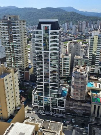 apartment em Rua 236, Meia Praia - Itapema - SC