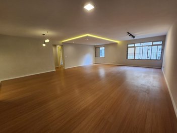 apartment em Rua Oscar Freire, Pinheiros - São Paulo - SP