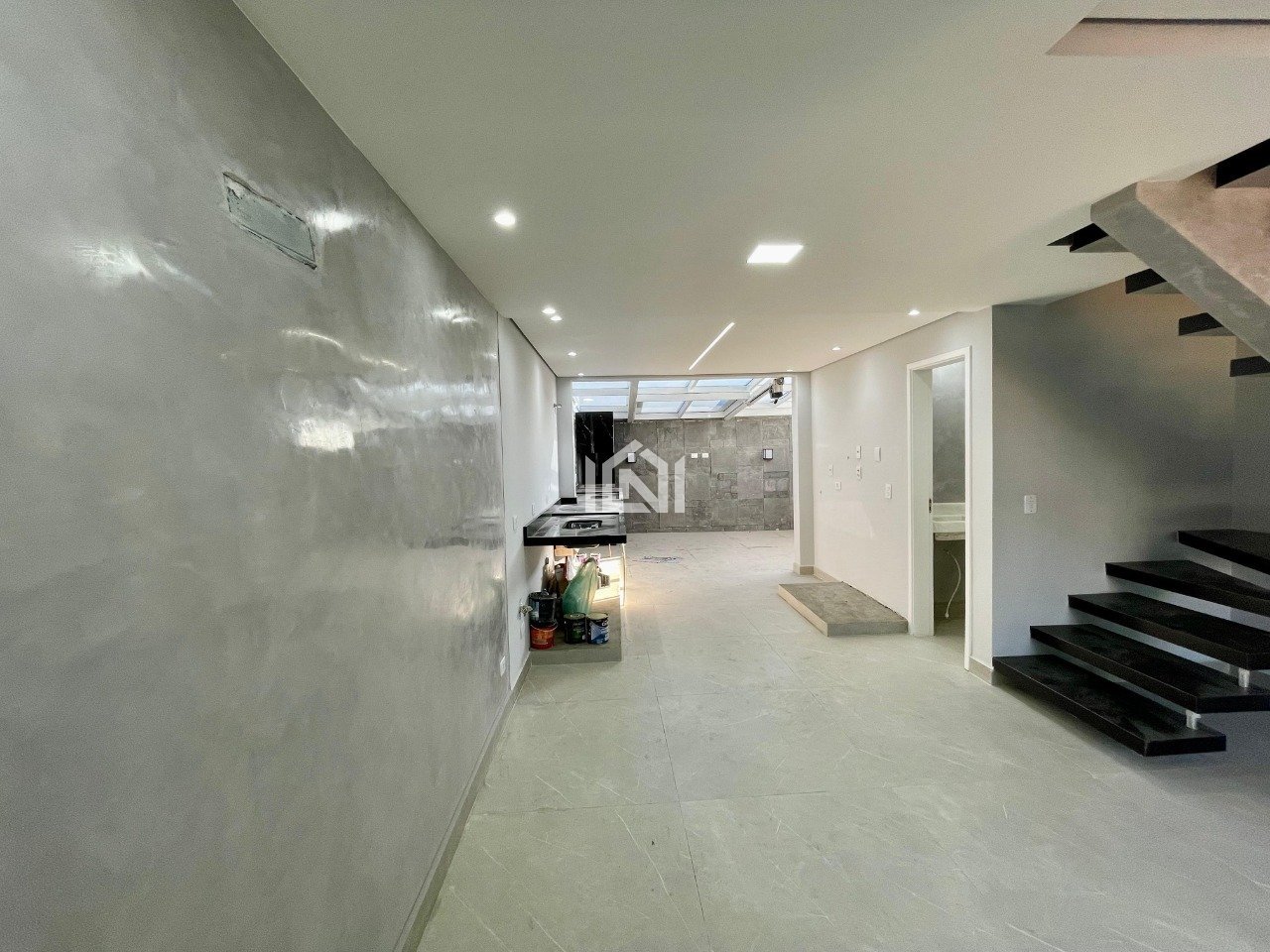 casa a venda no condominio buona vitta - sala de jantar e cozinha