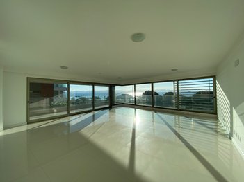 apartment em Comandante Constantino Nicolau Spyrides, Agronômica - Florianópolis - SC