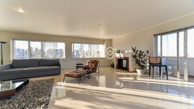 apartment em Rua Tenente Max Wolf Filho, Água Verde - Curitiba - PR
