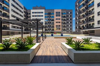 apartment em Rua Monsenhor Ivo Zanlorenzi, Campina do Siqueira - Curitiba - PR