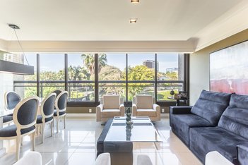 apartment em Primeiro de Janeiro, Três Figueiras - Porto Alegre - RS