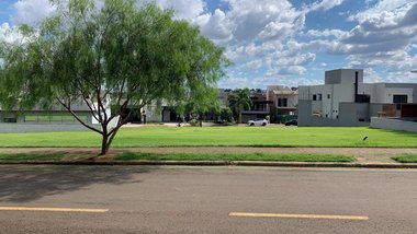 land_lot em Rua Nelson Brunelli, Conjunto Habitacional Alexandre Urbanas - Londrina - PR