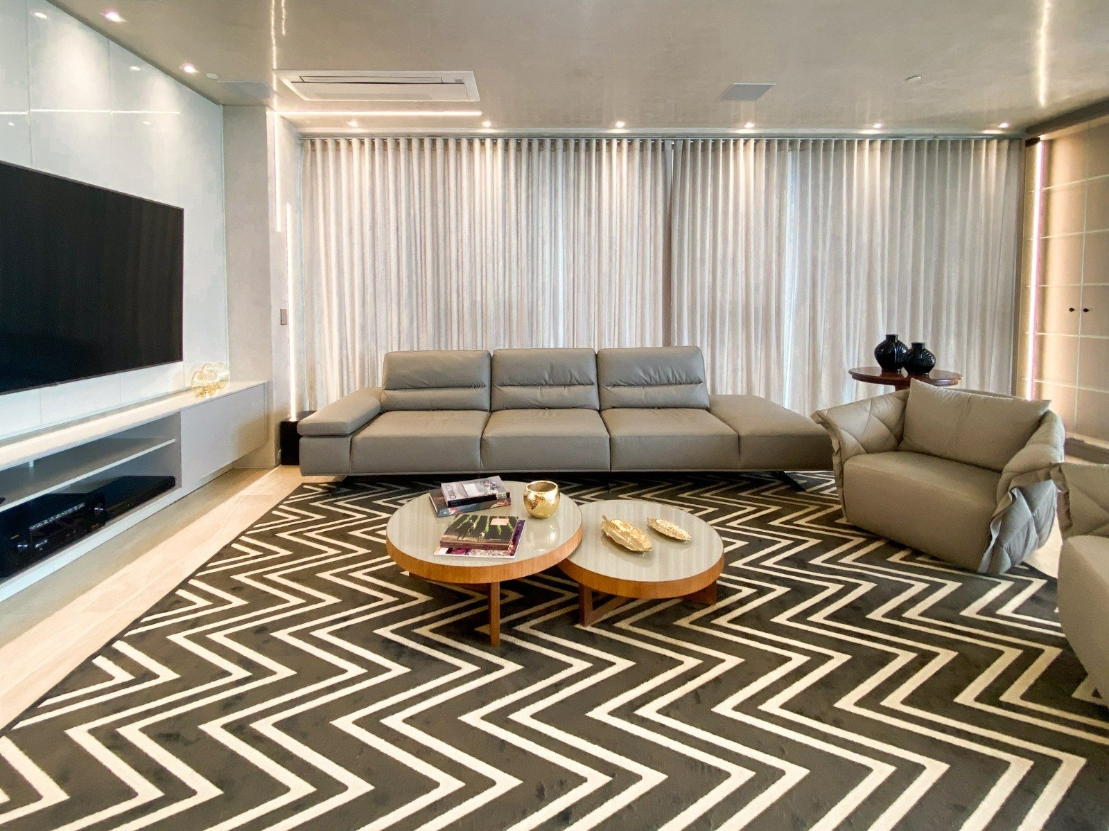 WhatsApp Image 2025-09-09 at 14.42