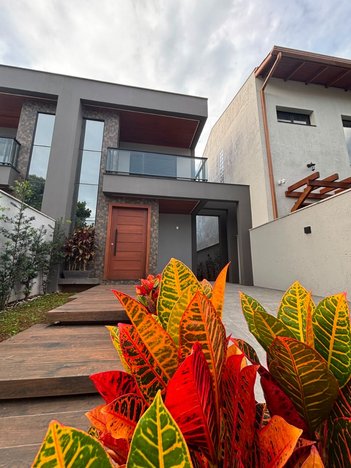 house em Rua Juvenal Egydio Ramos, Pântano do Sul - Florianópolis - SC