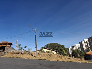 land_lot em Rua Inocêncio de Oliveira, Jardim do Lago - Bragança Paulista - SP