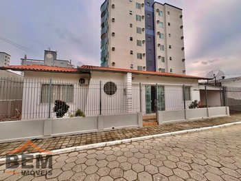 house em Rua Criciúma, Centro - Itajaí - SC