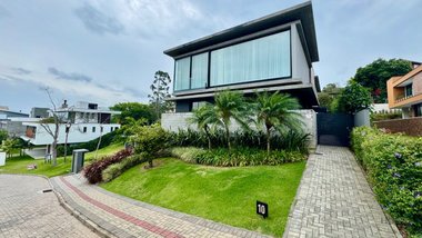 house em Haroldo Soares Glavan, Cacupé - Florianópolis - SC