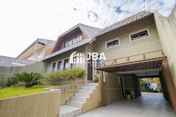 house em Rua Desembargador João Antônio de Barros Júnior, Xaxim - Curitiba - PR