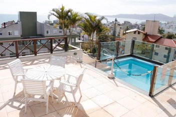 hotel em Rodovia Tertuliano Brito Xavier, Canasvieiras - Florianópolis - SC