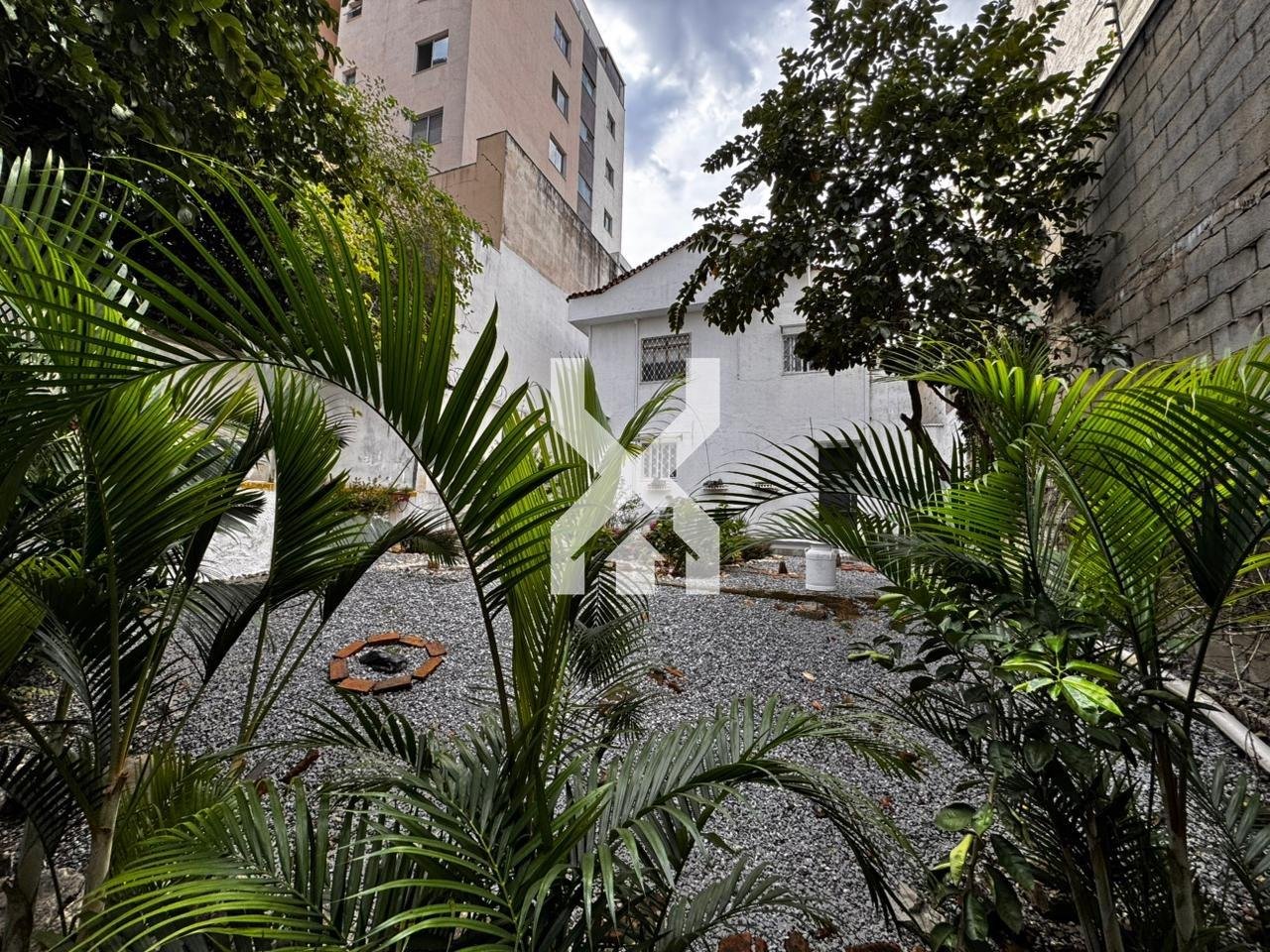 Casa com 4 quartos — Sagrada Família, Belo Horizonte