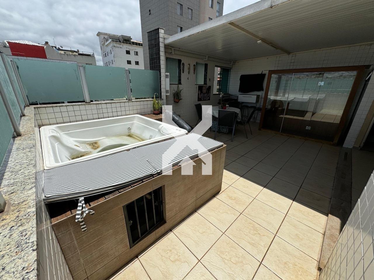 Cobertura com 4 quartos — Ipiranga, Belo Horizonte