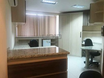 office em Washington Luiz, Centro Histórico - Porto Alegre - RS