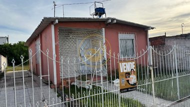 house em Rua Bernardino Freitas, Parque Granja Esperança - Cachoeirinha - RS