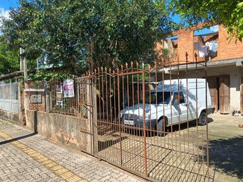 house em Rua Tri-Campeão do Mundo, São José - Esteio - RS