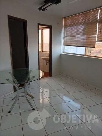 office em Rua Duque de Caxias, Centro - Uberlândia - MG