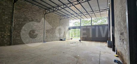 industrial em Avenida Anselmo Alves dos Santos, Segismundo Pereira - Uberlândia - MG