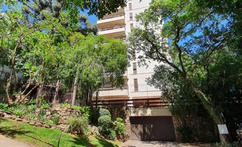 apartment em Rua Carlos Trein Filho, Auxiliadora - Porto Alegre - RS