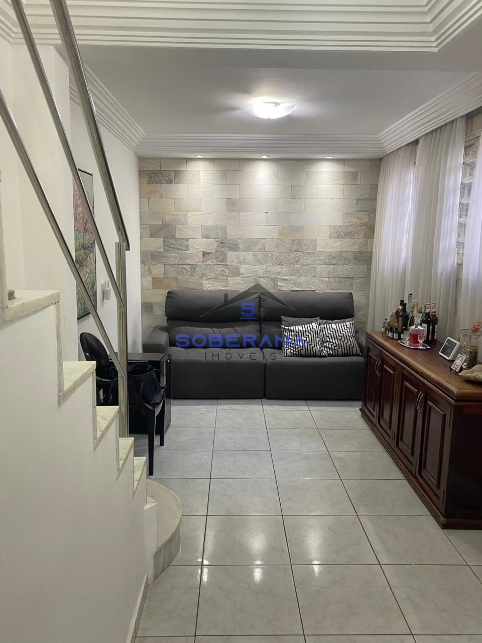 Casa com 4 quartos — Lagoinha, Belo Horizonte
